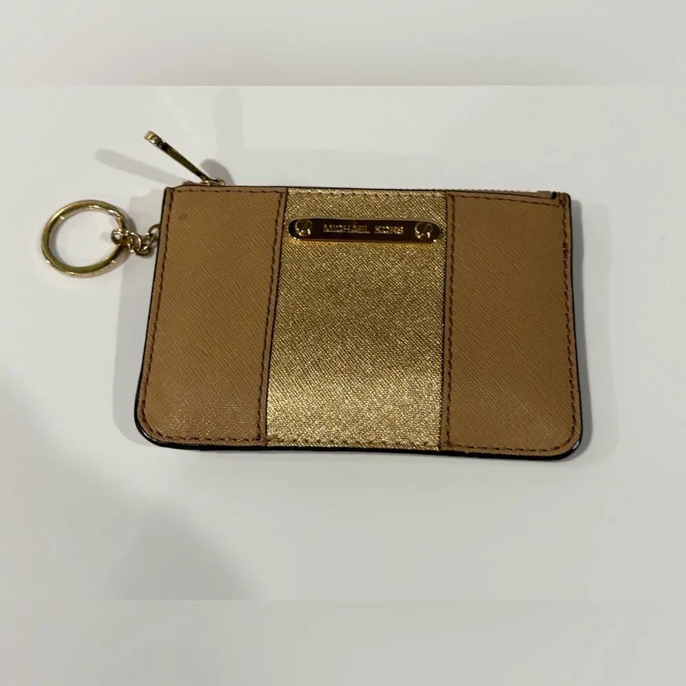 Michael Kors Tan & Gold Middle Stripe Coin/Cardholder Wallet with Keychain